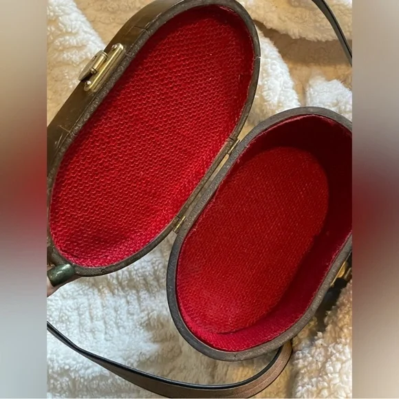 Vintage Wooden Bag with Floral Art - Hinged Case with Shoulder Strap - Picture 3 of 8